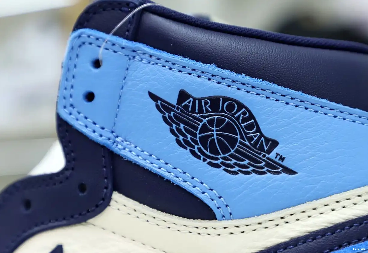 RETRO OG HIGH 'OBSIDIAN' AIR 1 JORDAN 0405